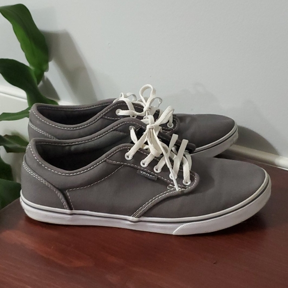 vans 24.5